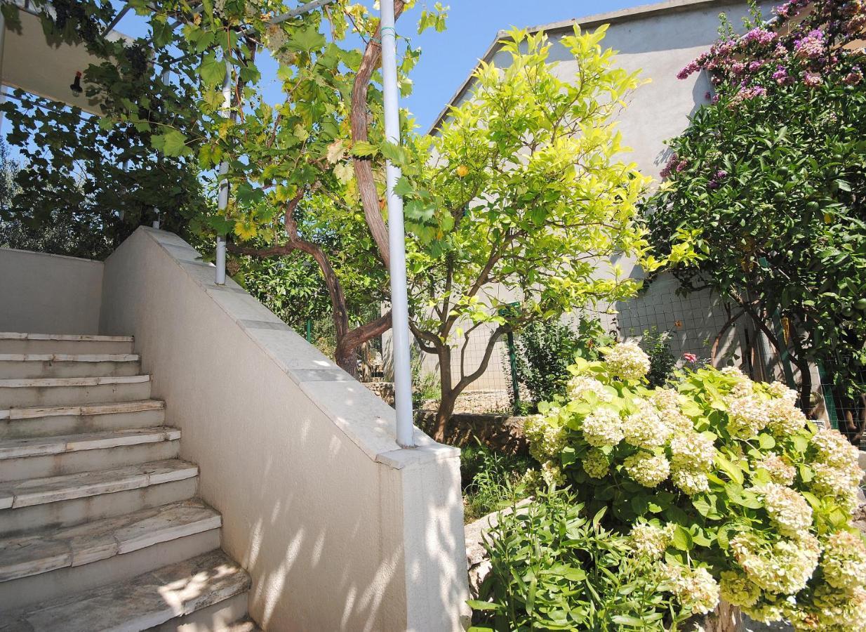 Summer Residence Near The Sea Donji Okrug  Екстериор снимка